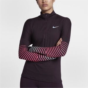 NIKE women’s running pullover